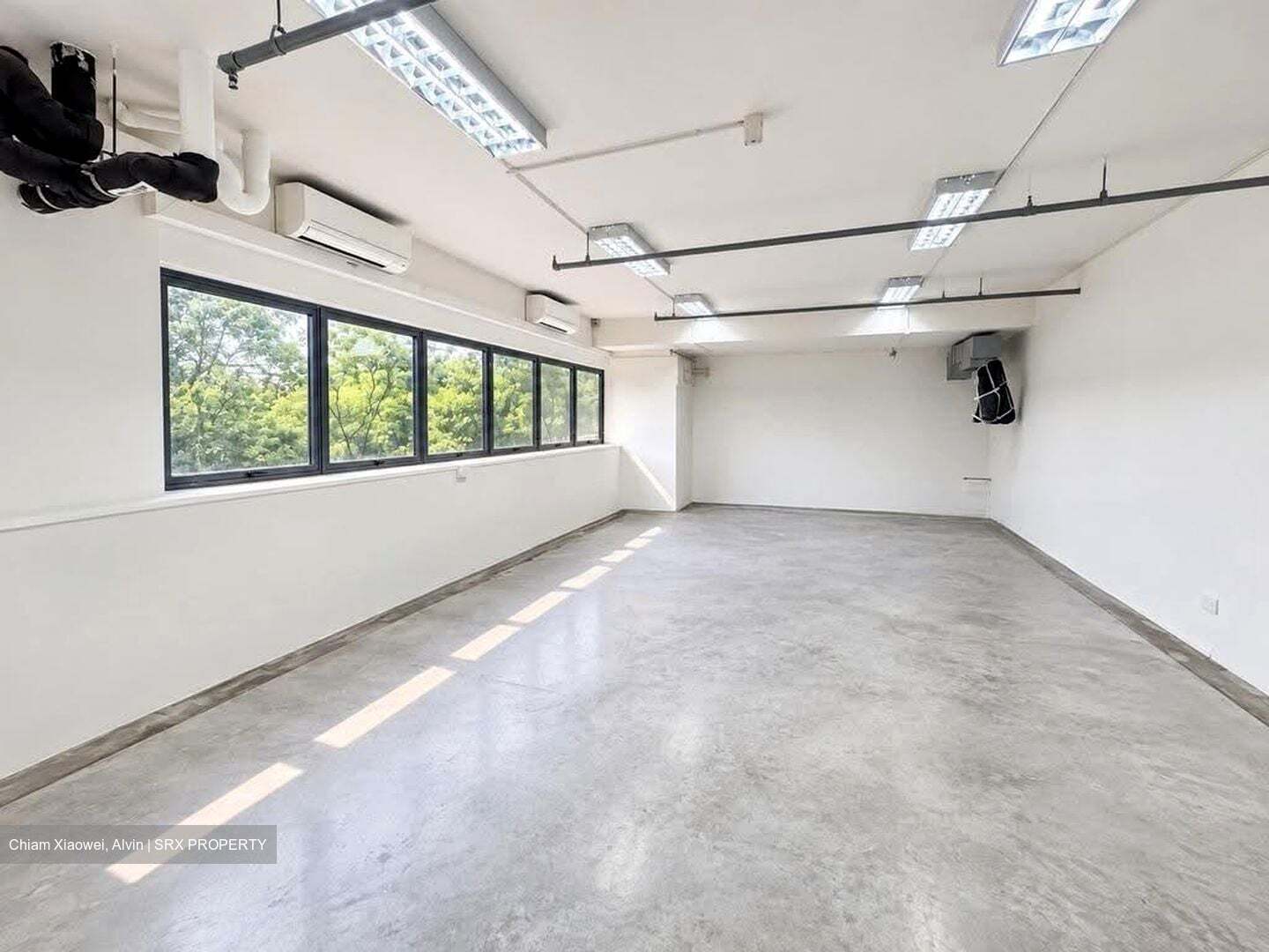 Carros Centre (D25), Factory #618128401